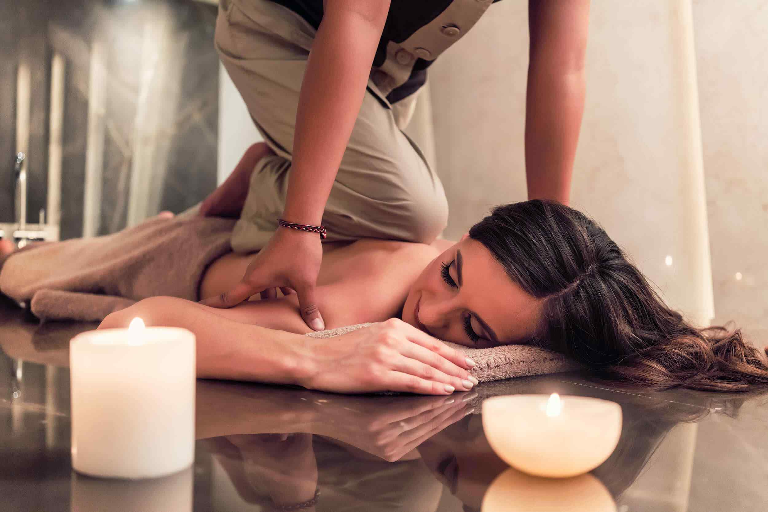 https://www.institutbellavita.ch/wp-content/uploads/2018/10/spa-massage-15.jpg
